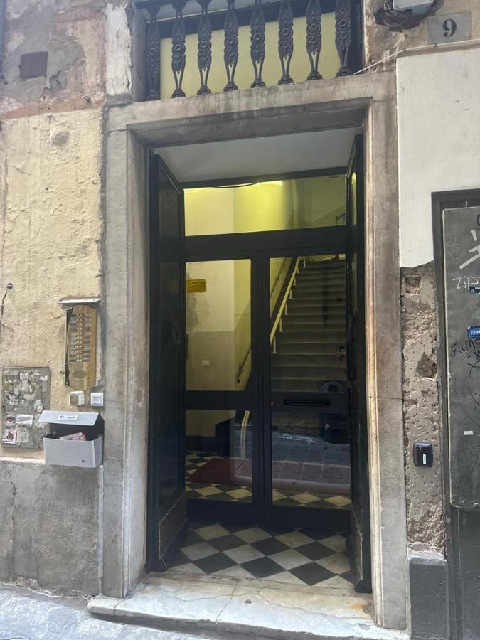 דירות ג'נובה Ridi Che Ti Passa In Vico Del Fieno מראה חיצוני תמונה